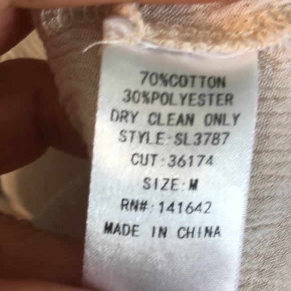 She + Sky Cold Shoulder Top Embroidered Size Medium Boho - Picture 10 of 10